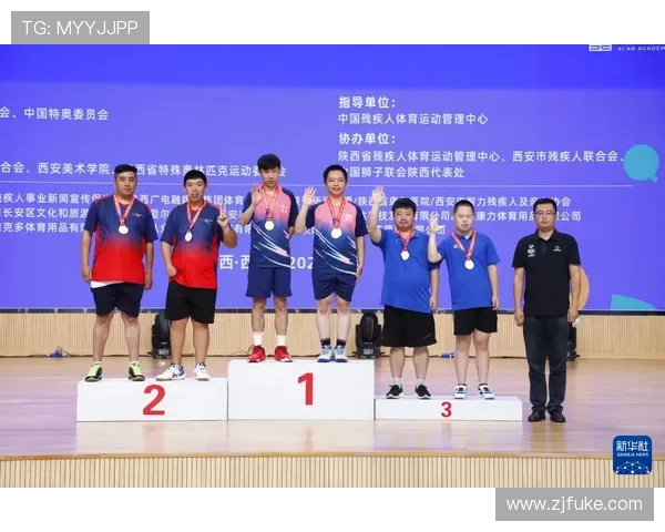 北京羽毛球队区域防守新策略解析与实践探讨